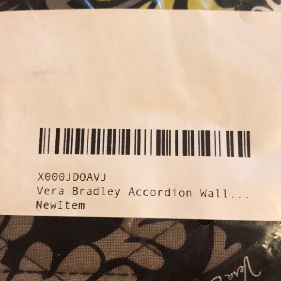 Vera Bradley accordion wallet - Picture 2 of 2